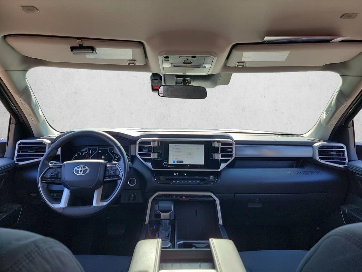 2024 Toyota Tundra - Image 17