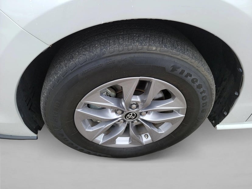 2024 Toyota Sienna - Image 9
