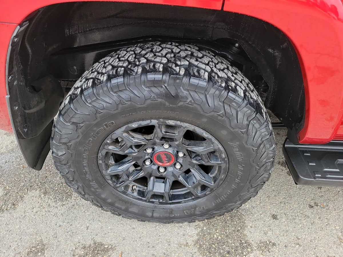 2020 Toyota 4Runner - Image 11