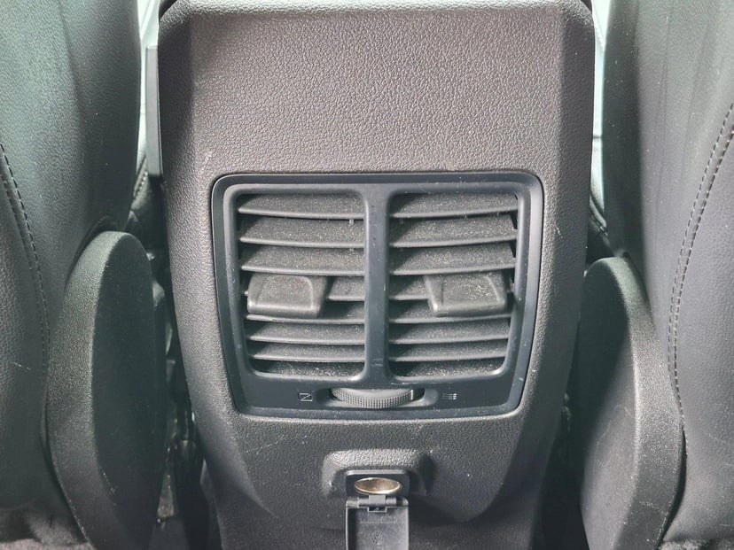 2019 Ford Escape - Image 17