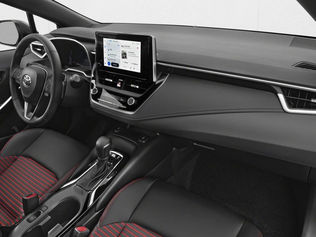 2026 Toyota Corolla - Image 11