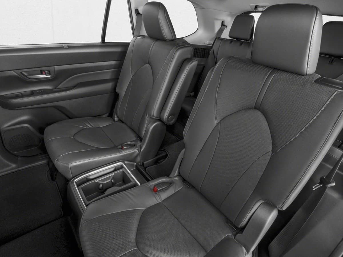 2026 Toyota Grand Highlander - Image 9