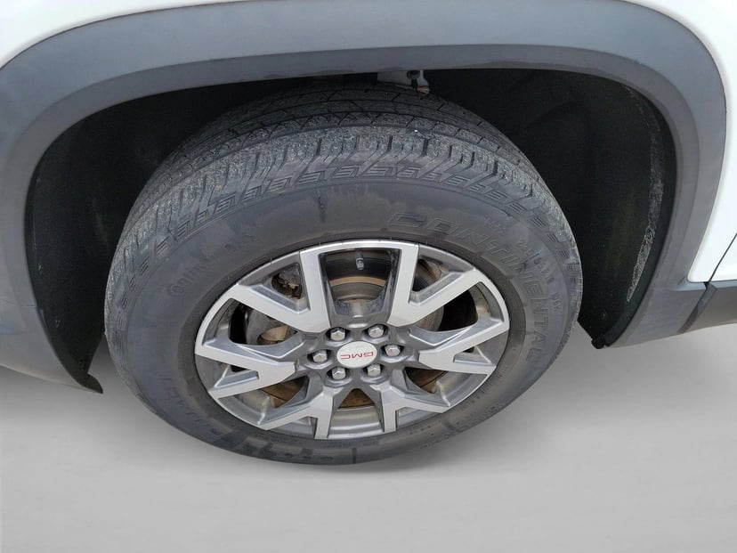 2020 GMC Acadia - Image 9