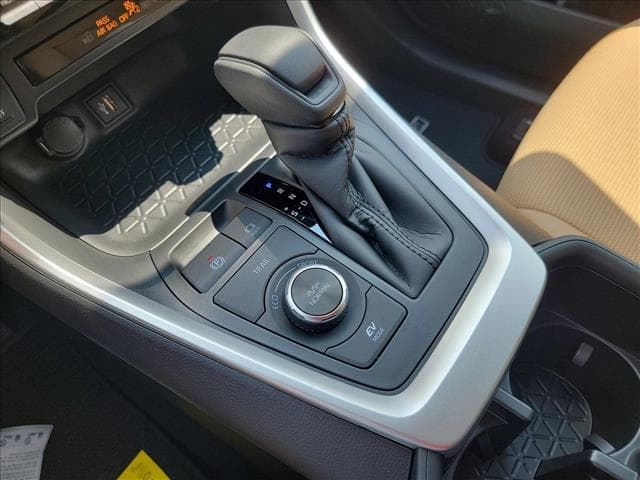 2025 Toyota RAV4 Hybrid - Image 22