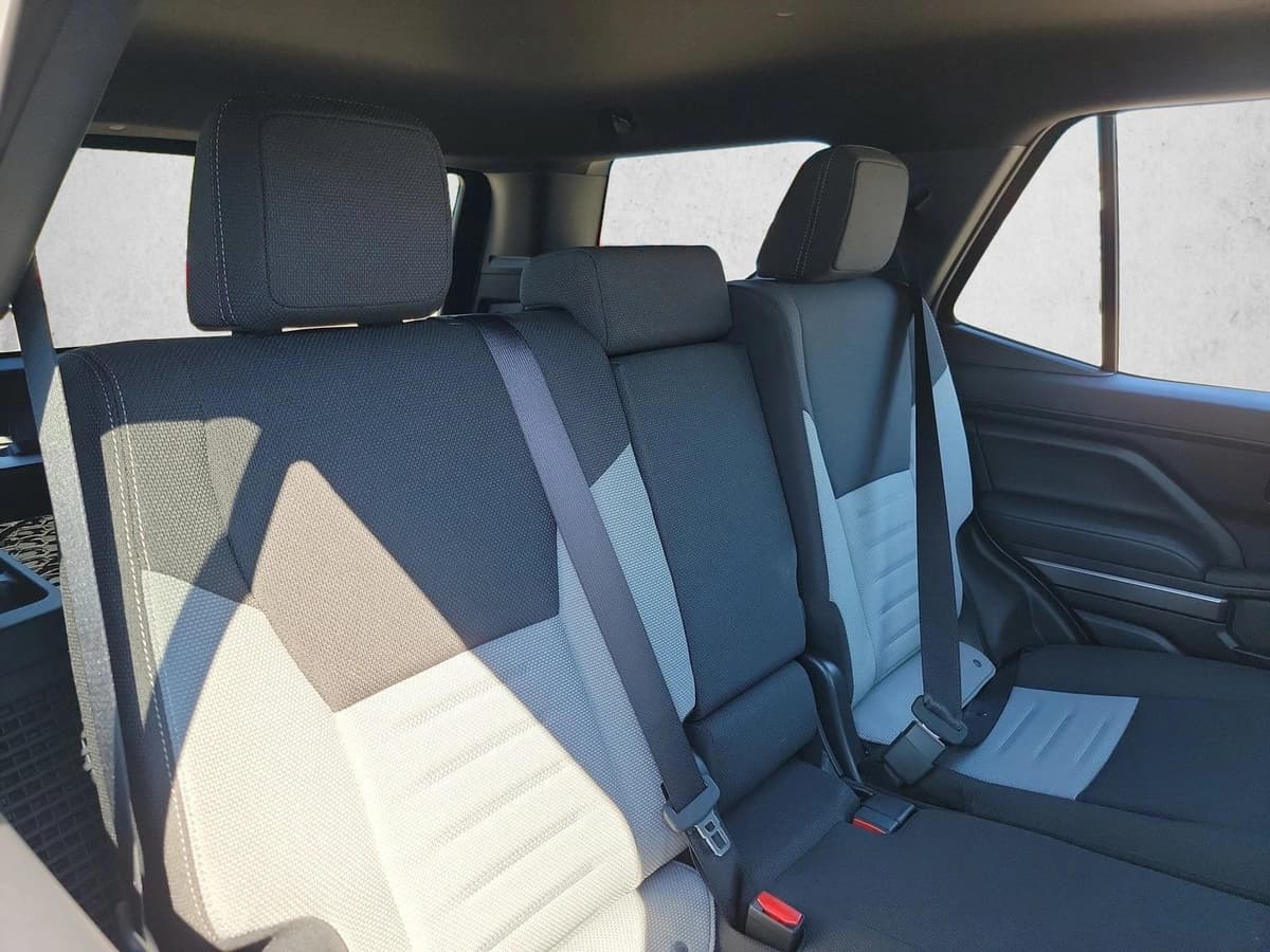 2025 Toyota 4Runner i-FORCE MAX - Image 16