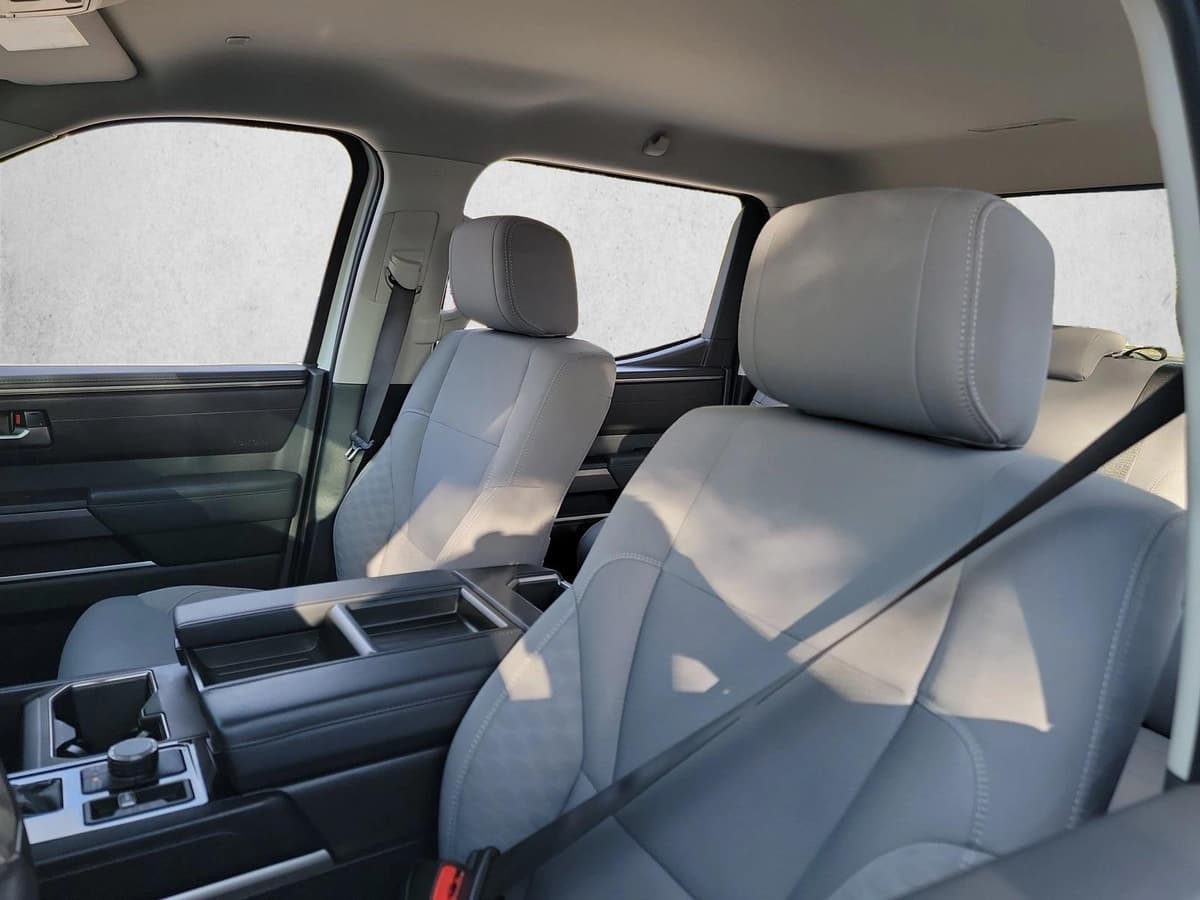 2023 Toyota Tundra - Image 13