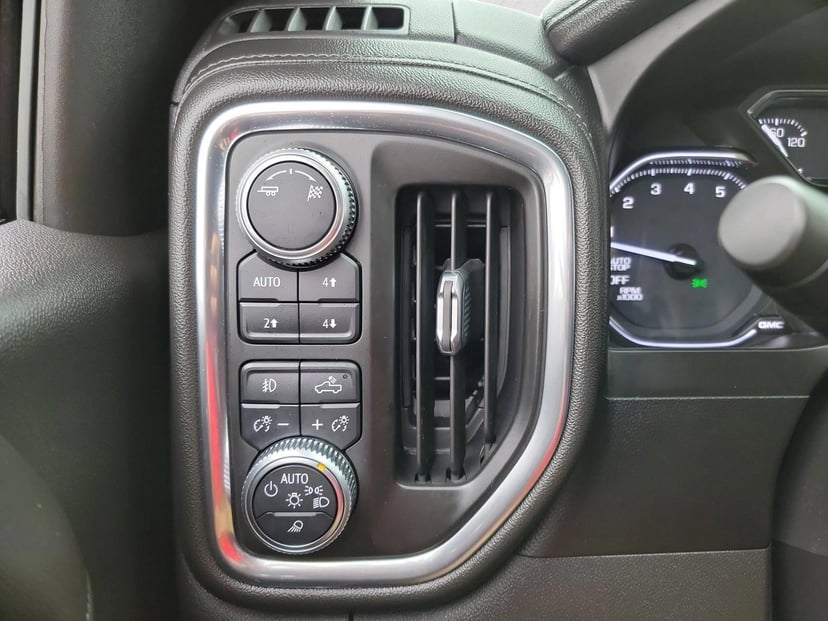 2019 GMC Sierra 1500 - Image 17