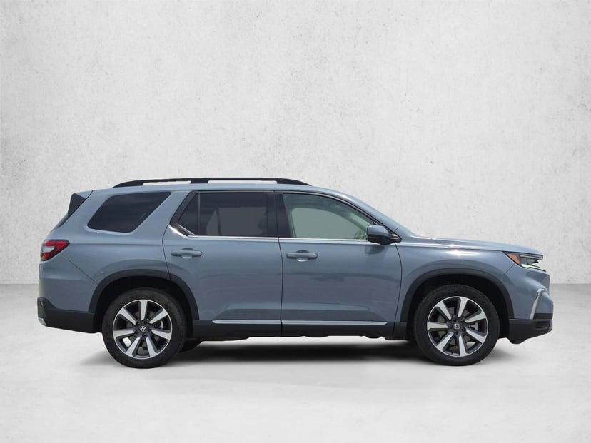2025 Honda Pilot - Image 4