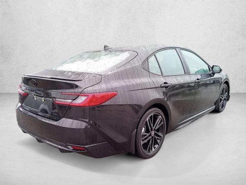 2026 Toyota Camry - Image 5