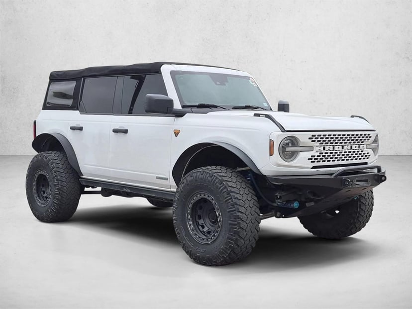 2022 Ford Bronco - Image 1