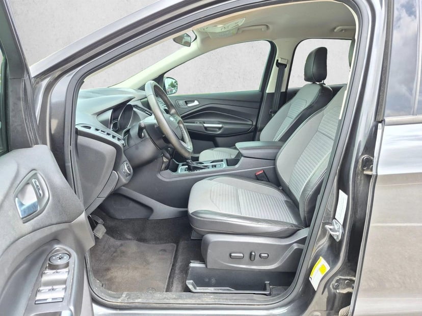 2019 Ford Escape - Image 16