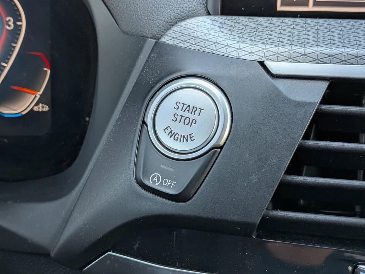 2021 BMW X3 - Image 15