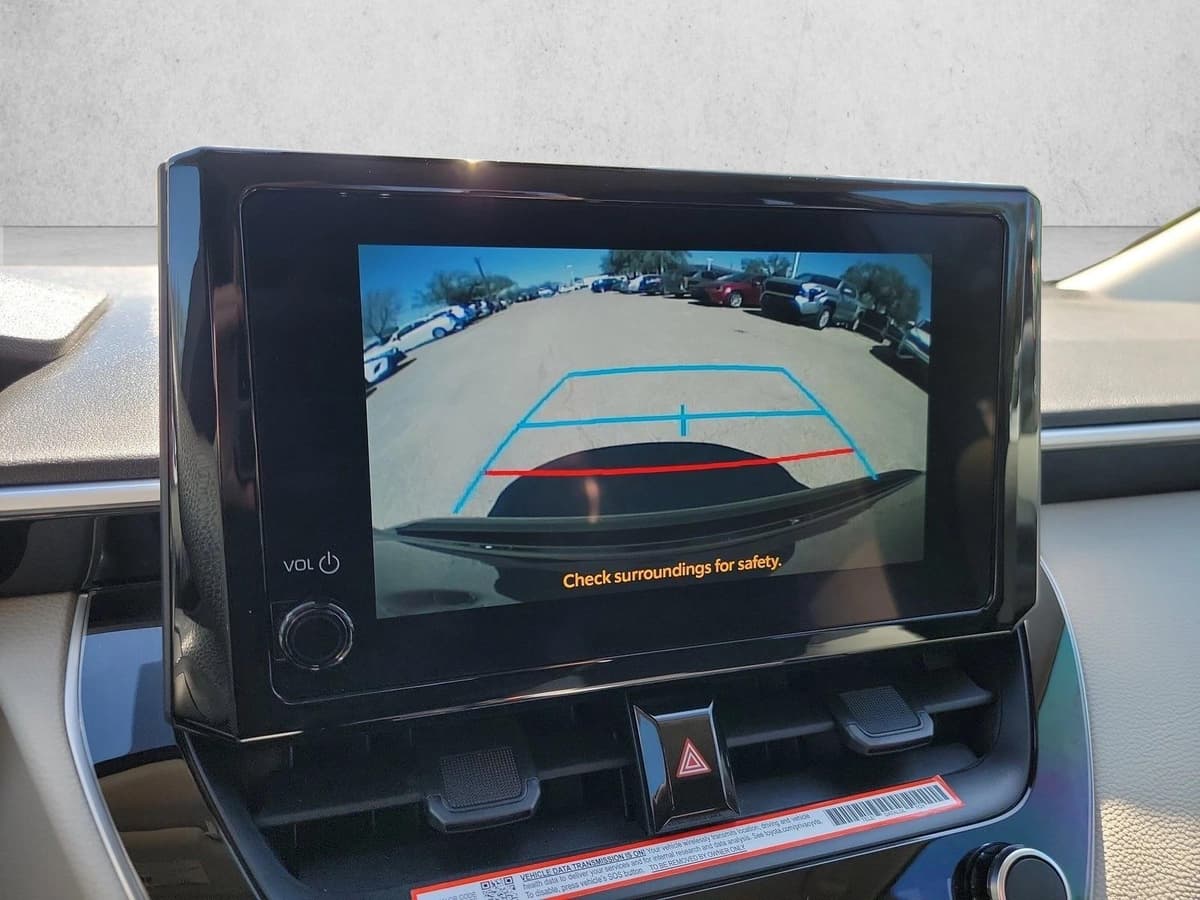 2025 Toyota Corolla - Image 23