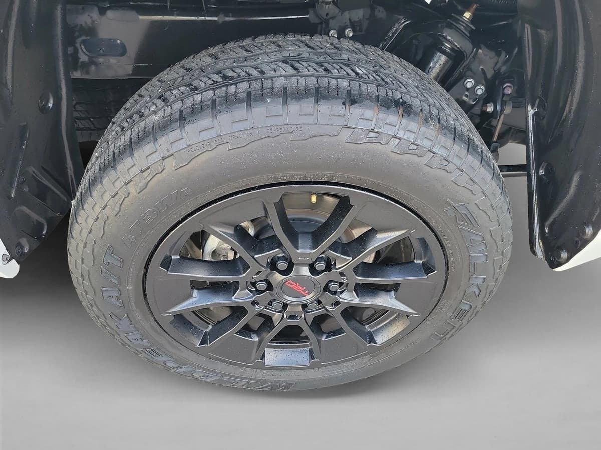 2023 Toyota Tundra - Image 11