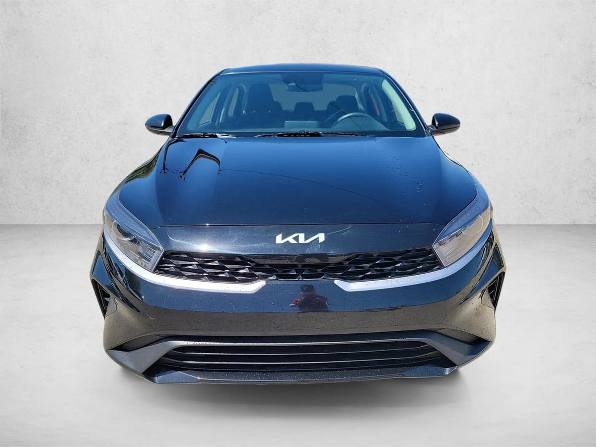 2024 Kia Forte - Image 2