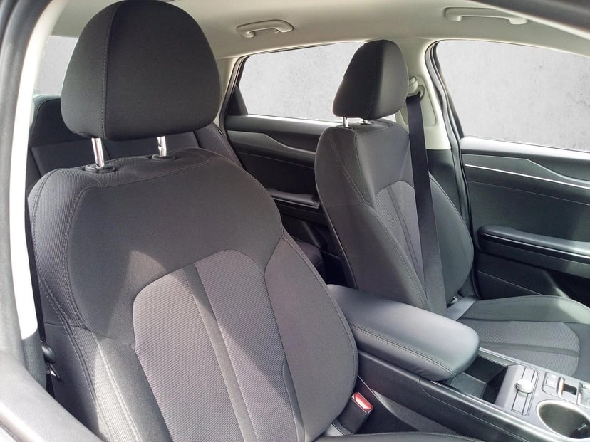 2024 Kia K5 - Image 15