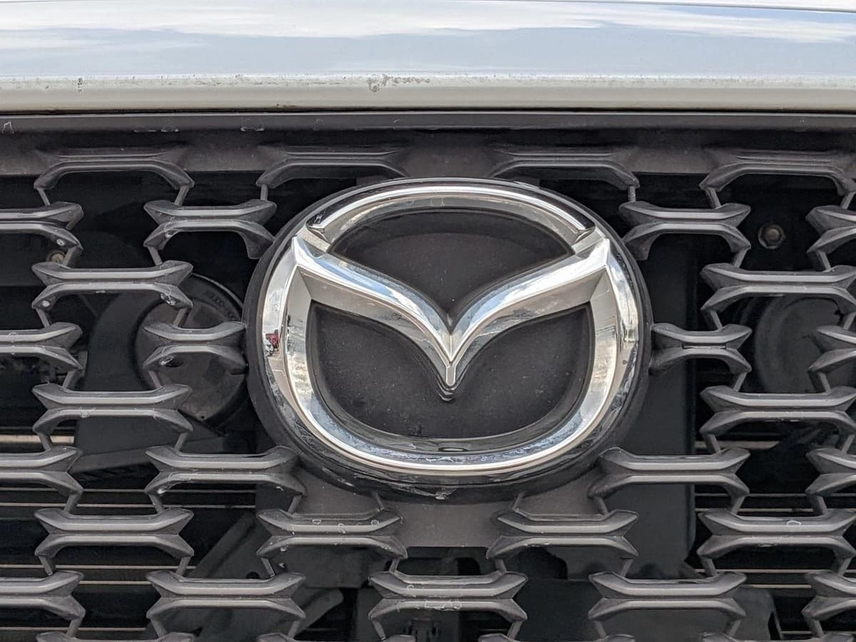 2023 Mazda CX-50 - Image 23