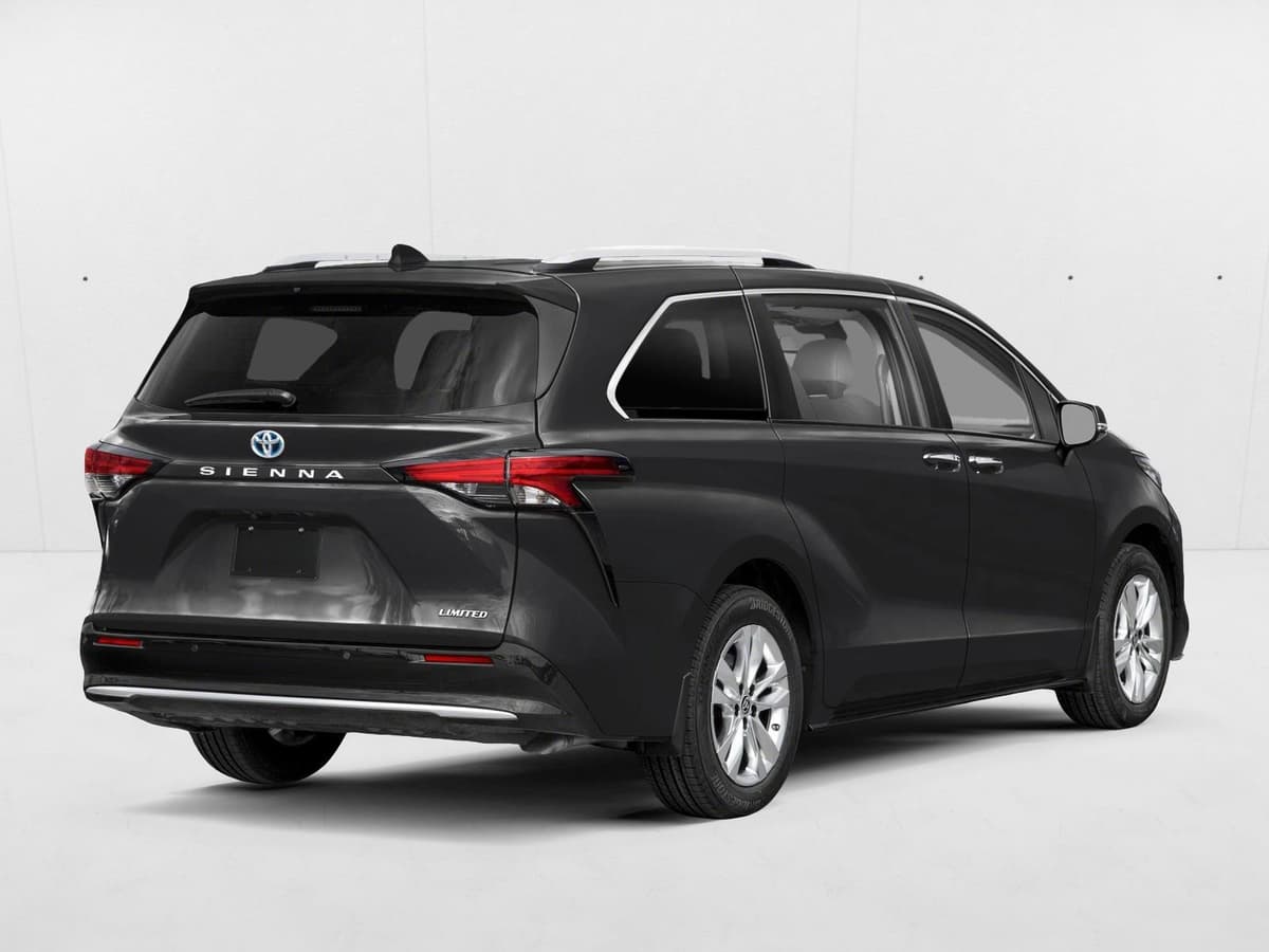 2026 Toyota Sienna - Image 2