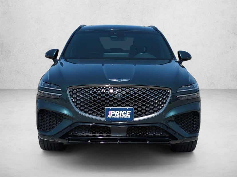 2023 Genesis GV70 - Image 2