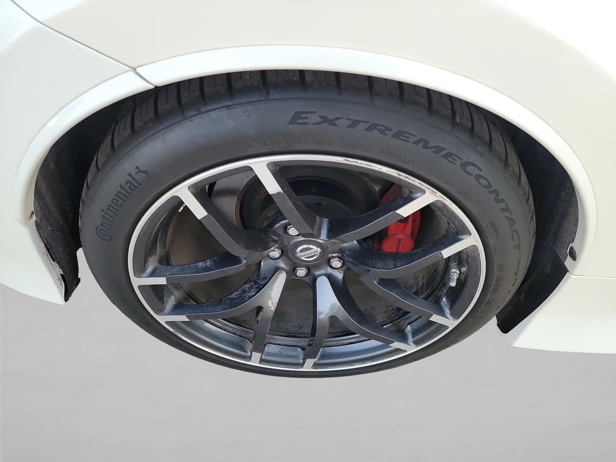 2020 Nissan 370Z - Image 11
