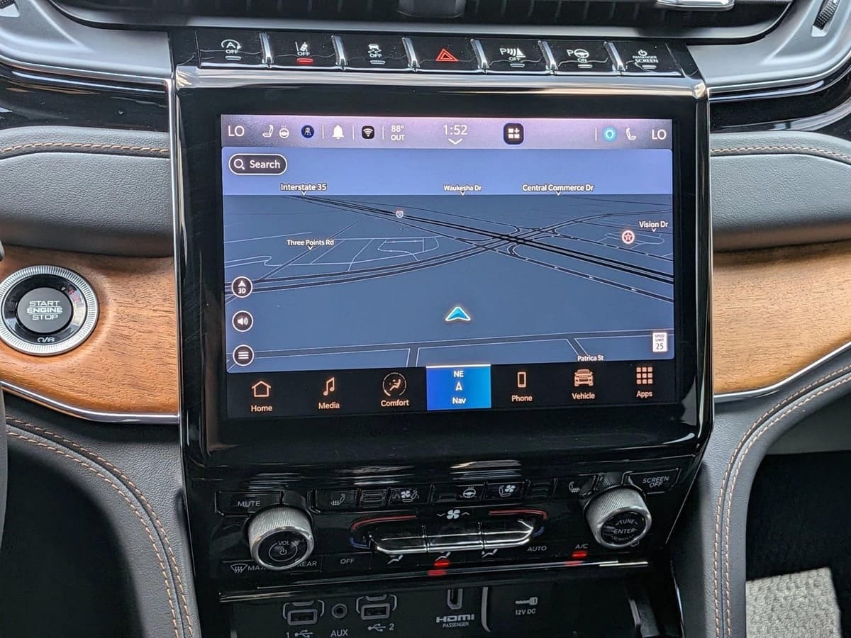 2024 Jeep Grand Cherokee L - Image 14