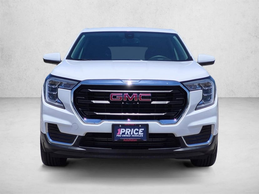 2024 GMC Terrain - Image 3