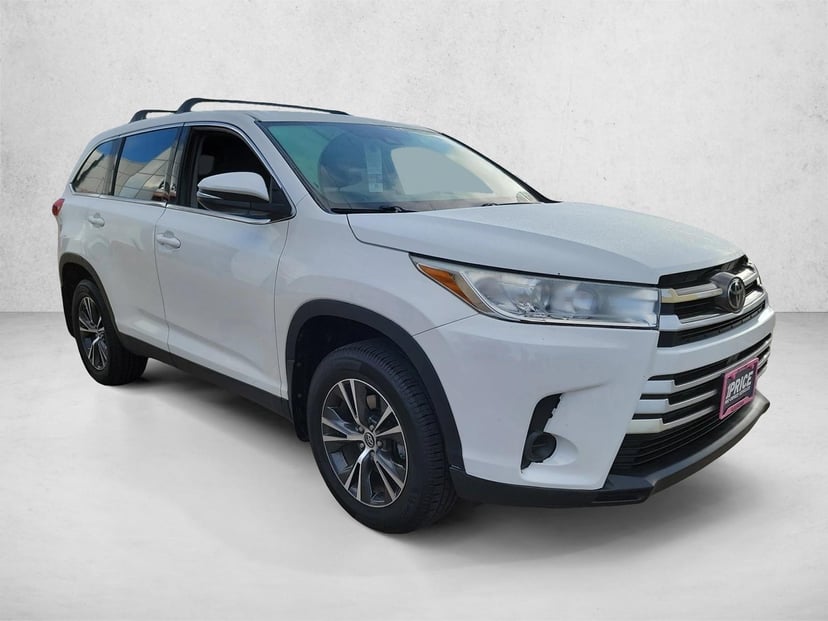 2019 Toyota Highlander - Image 3