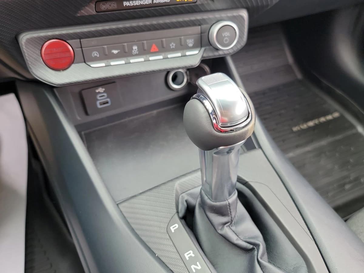 2025 Ford Mustang - Image 21