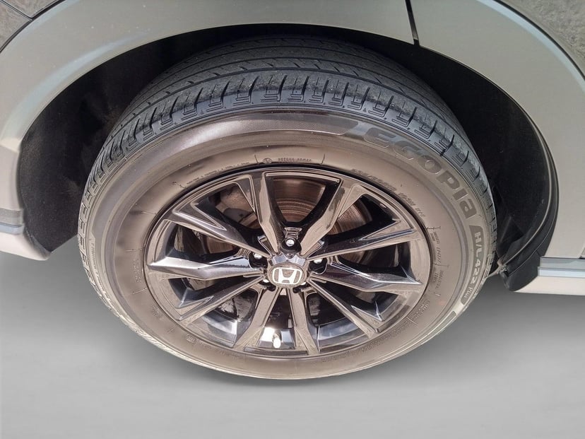 2025 Honda CR-V Hybrid - Image 11