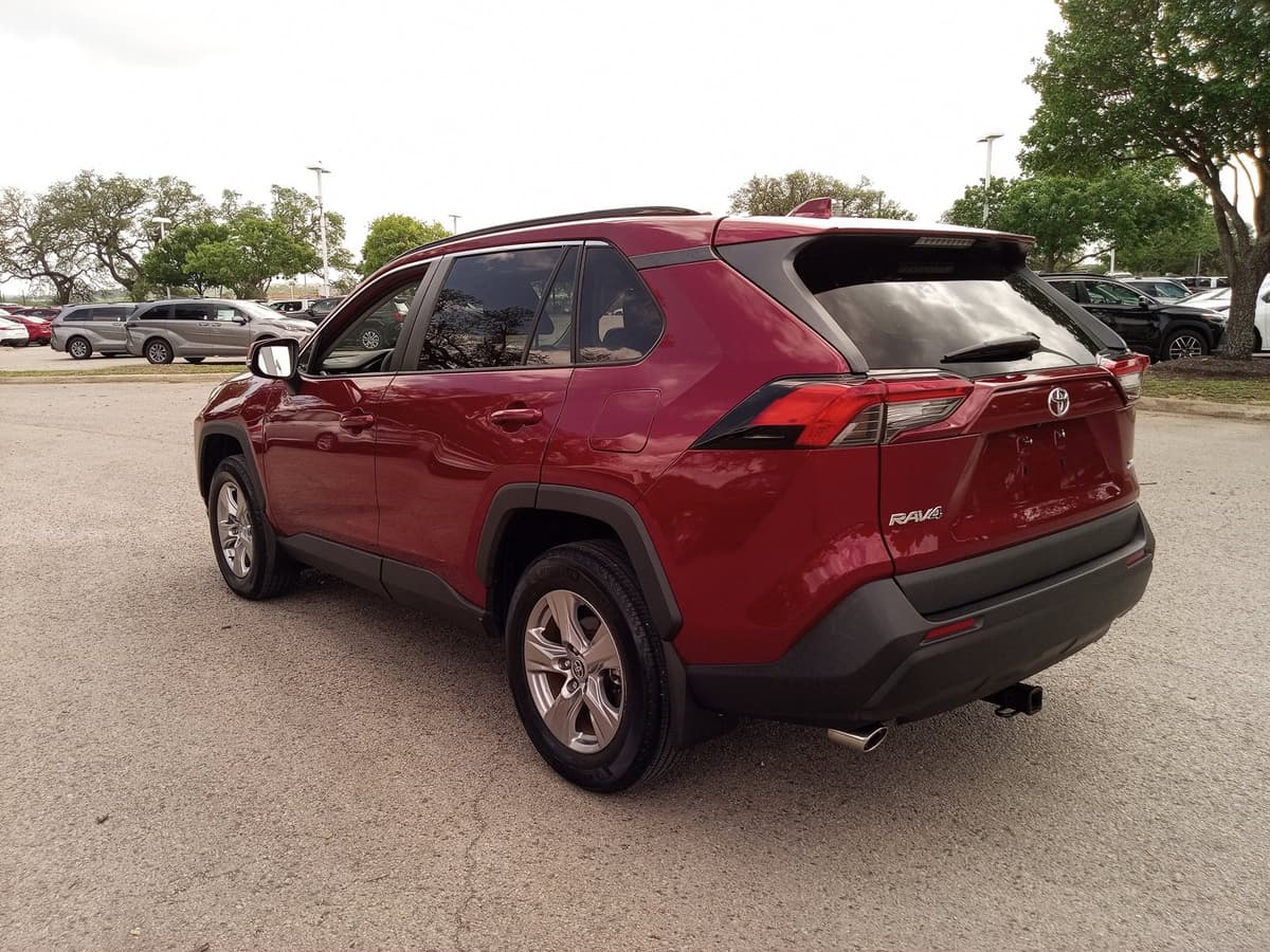 2023 Toyota RAV4 - Image 7