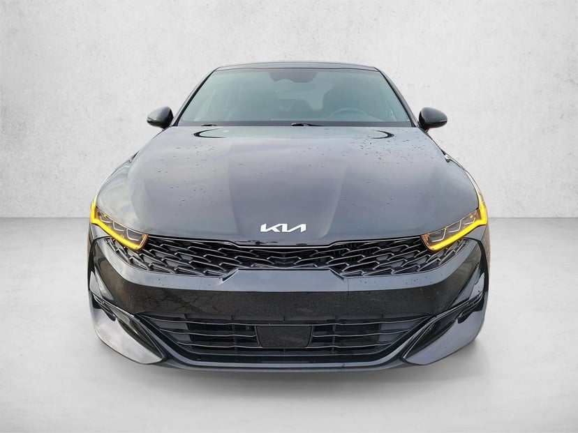 2023 Kia K5 - Image 2