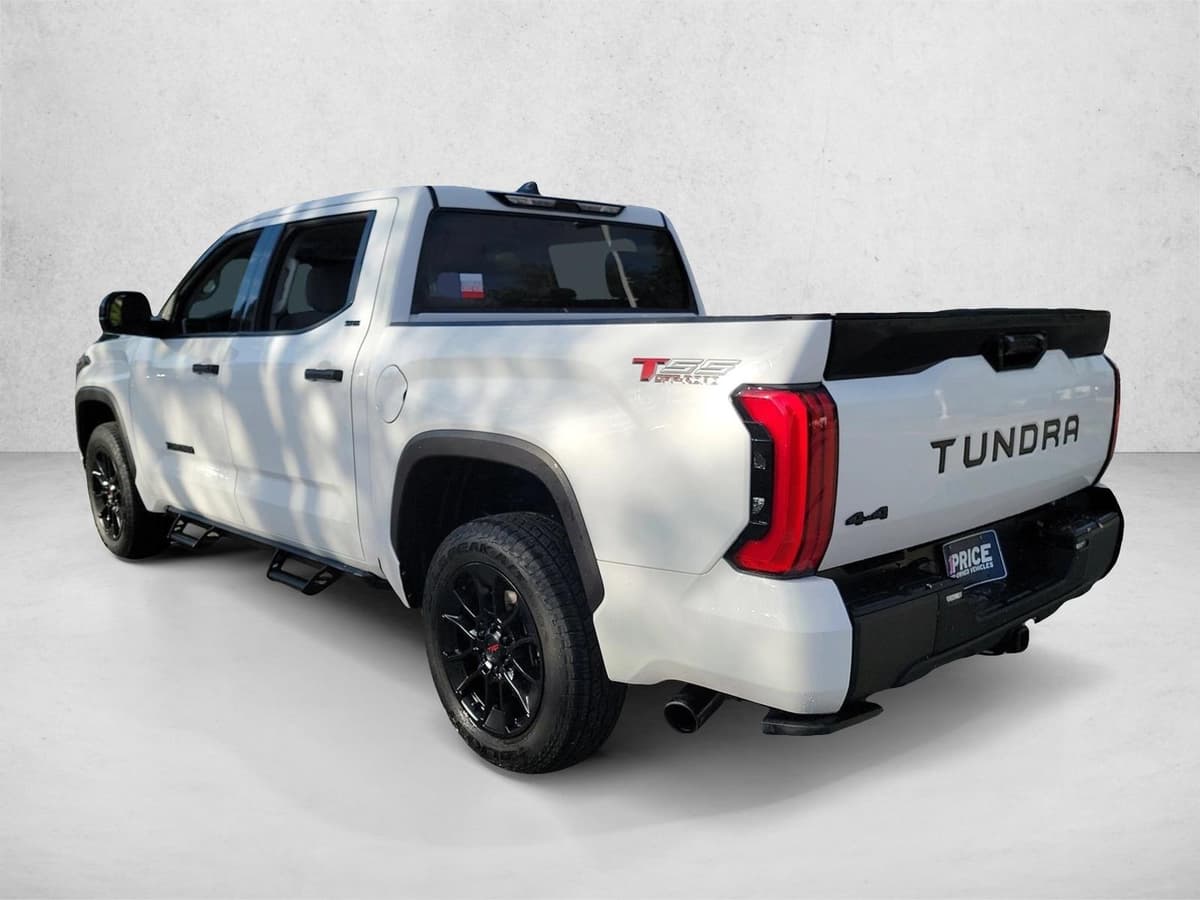 2023 Toyota Tundra - Image 7