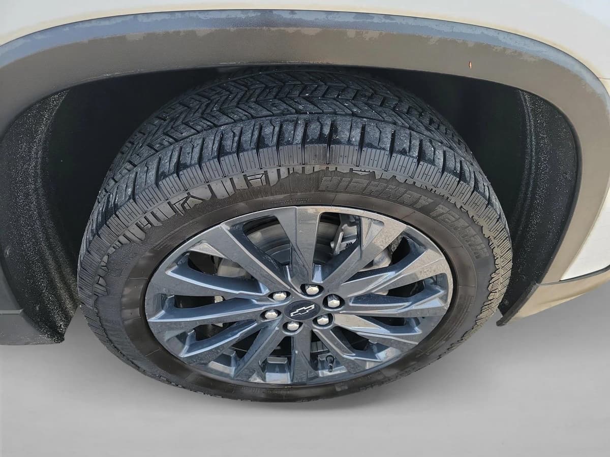 2022 Chevrolet Traverse - Image 10