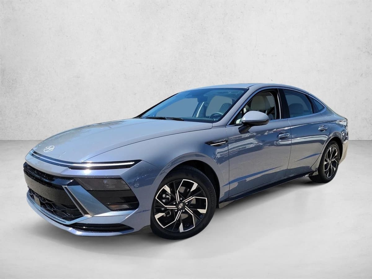 2025 Hyundai Sonata - Image 1