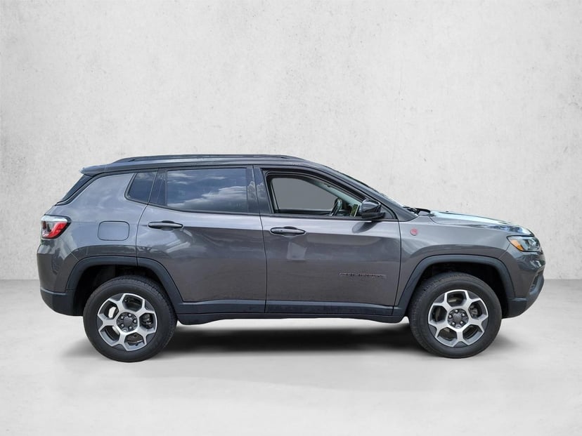 2022 Jeep Compass - Image 3