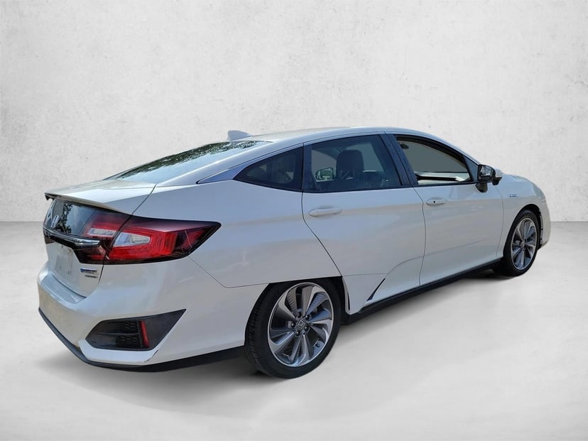 2018 Honda Clarity Plug-In Hybrid - Image 5