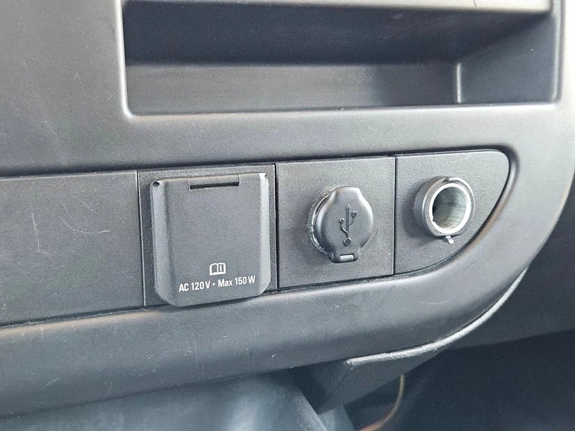 2015 Chevrolet Express 2500 - Image 14