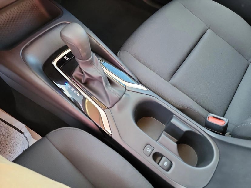 2025 Toyota Corolla - Image 23