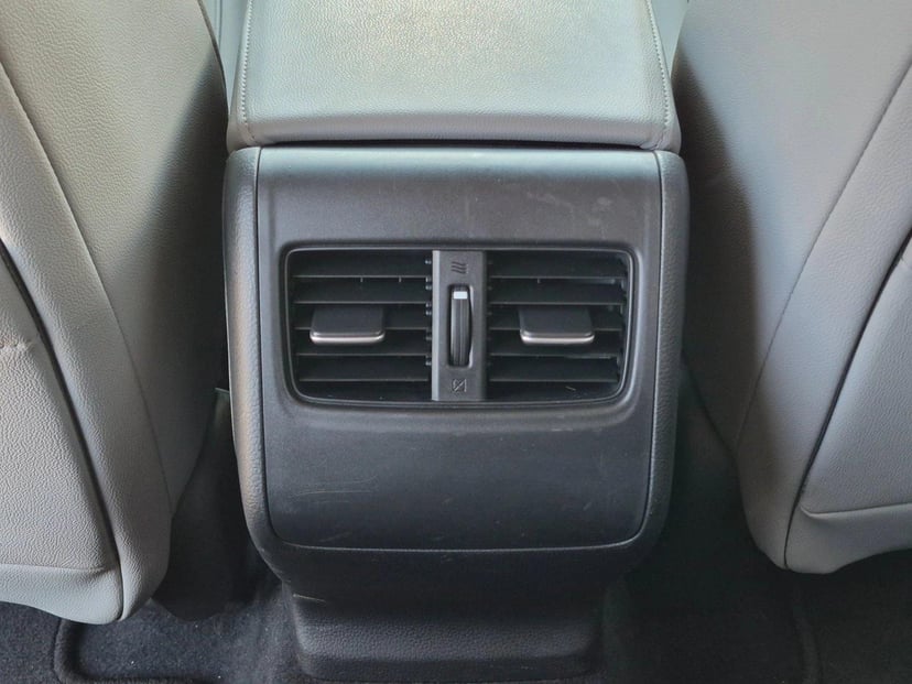 2019 Honda Accord Hybrid - Image 17