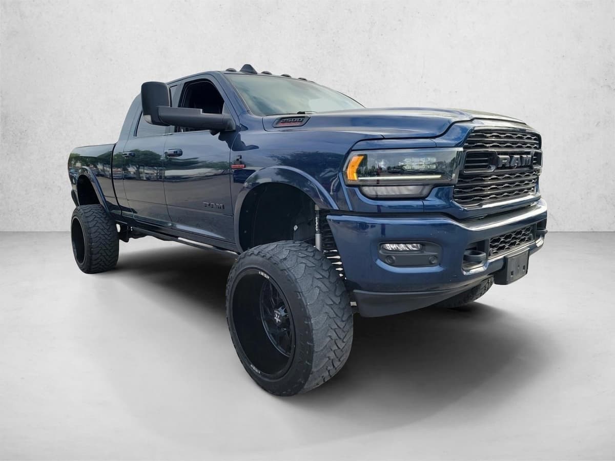2022 Ram 2500 - Image 3