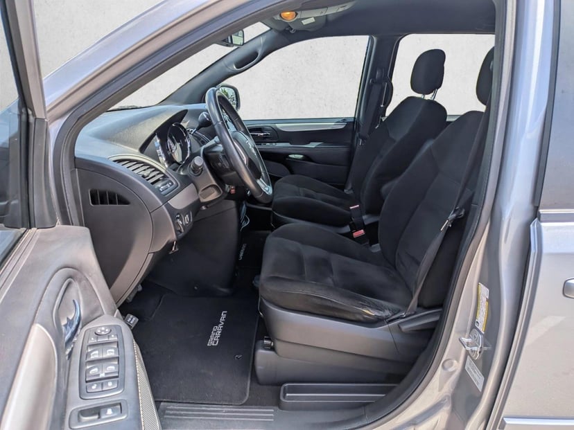 2015 Dodge Grand Caravan - Image 15