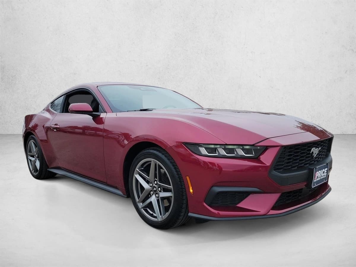 2025 Ford Mustang - Image 3