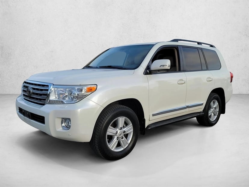 2015 Toyota Land Cruiser - Image 1