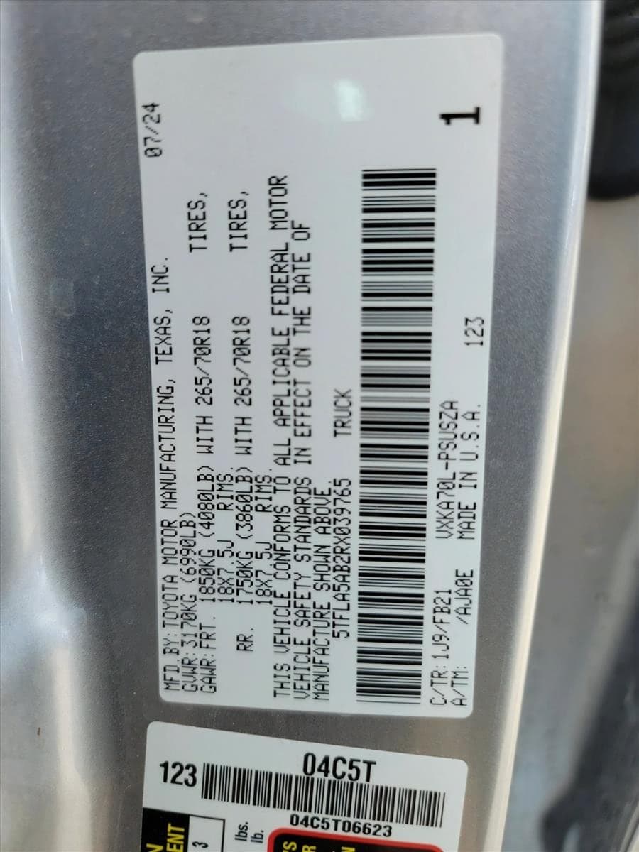 2024 Toyota Tundra - Image 21