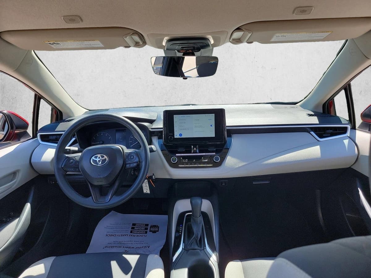 2025 Toyota Corolla - Image 17