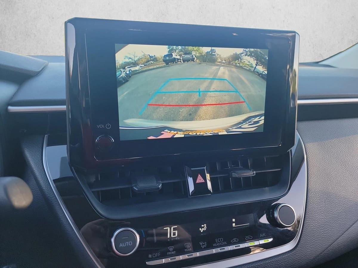 2025 Toyota Corolla - Image 24