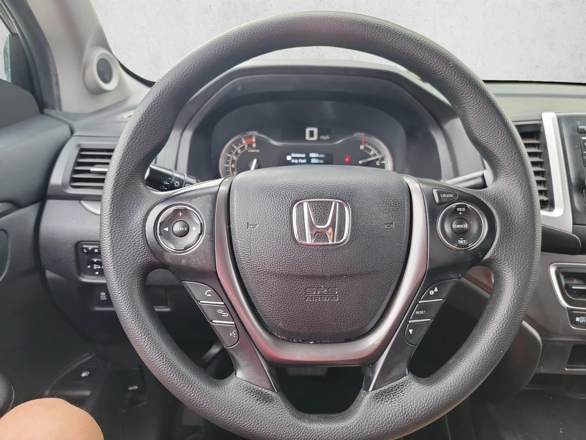 2019 Honda Ridgeline - Image 15