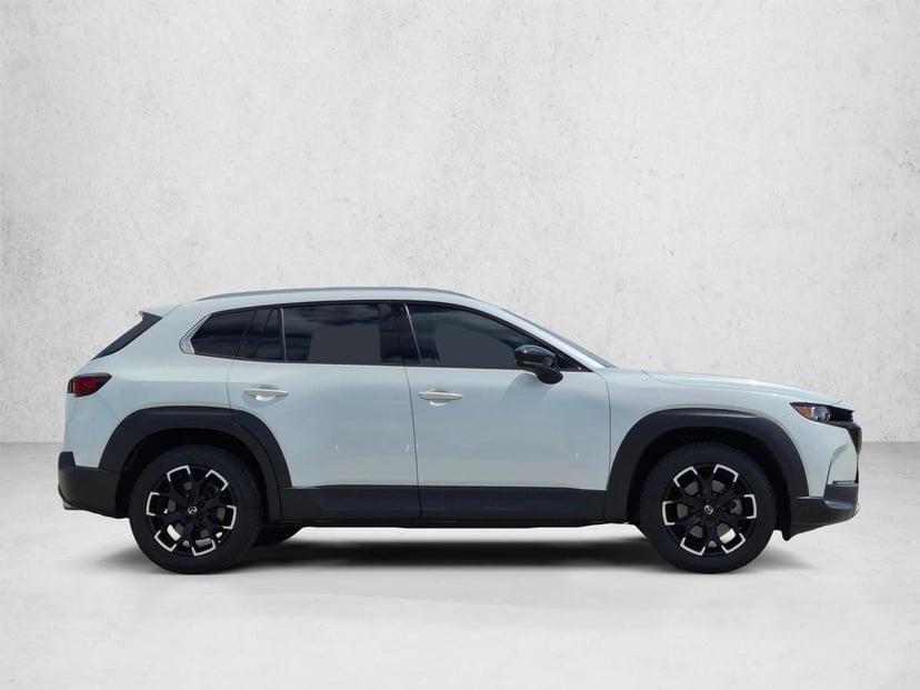 2023 Mazda CX-50 - Image 4
