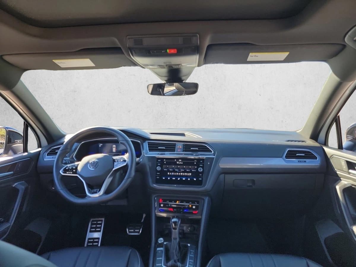 2023 Volkswagen Tiguan - Image 19