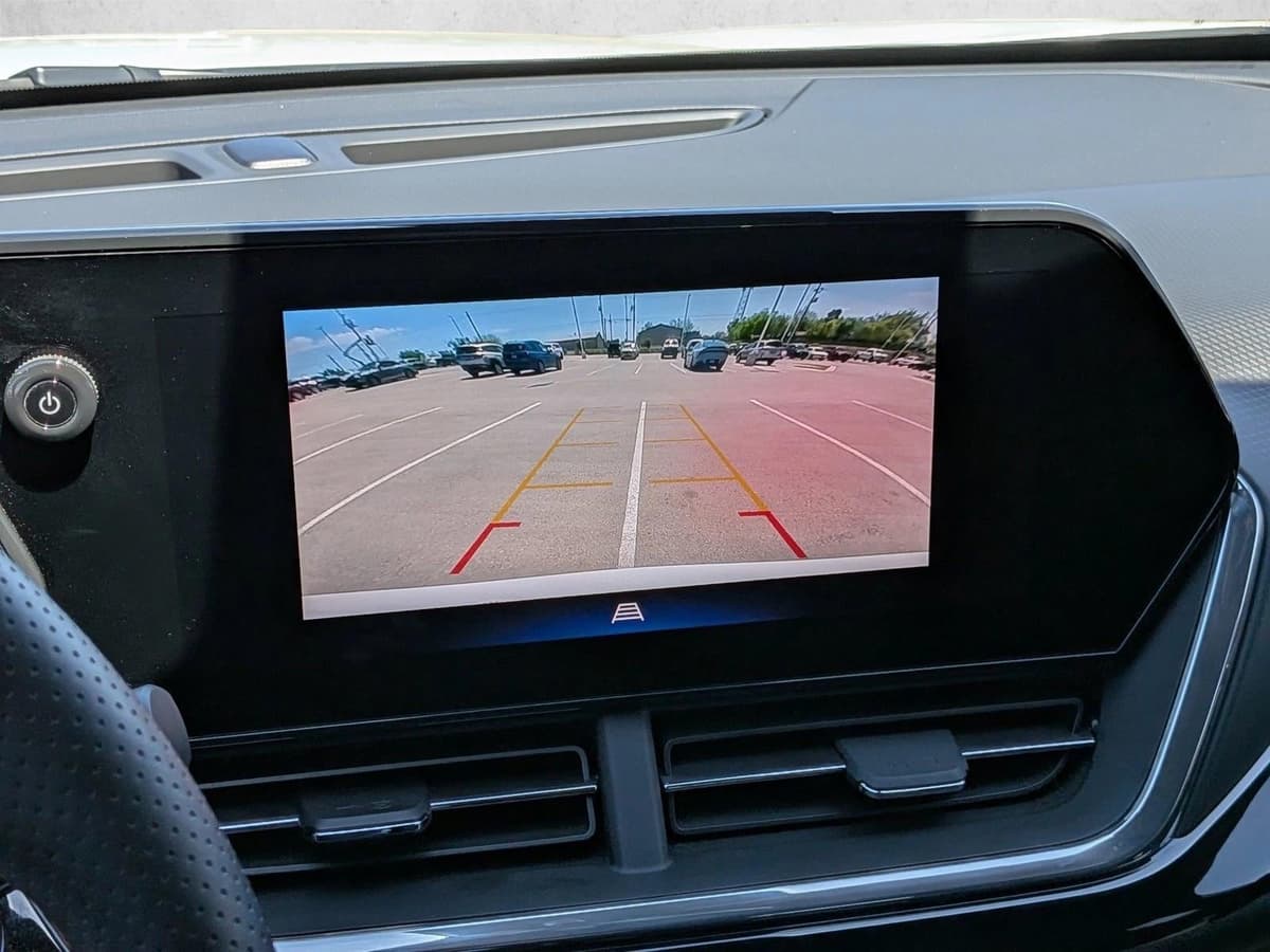 2025 Chevrolet Trax - Image 12